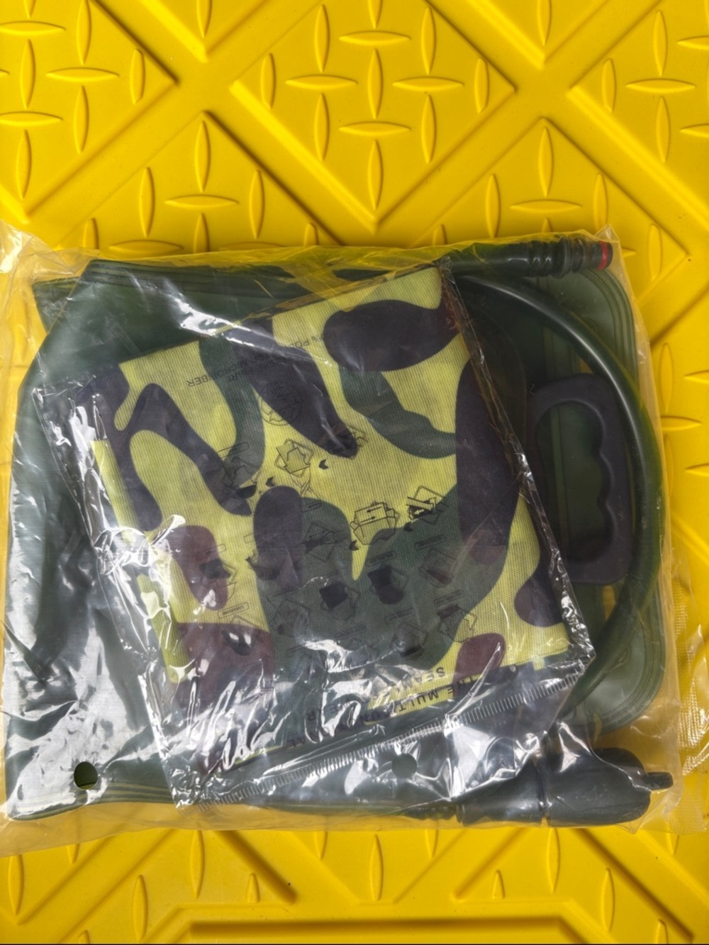 Green Camo Hydration Bladder with Tube